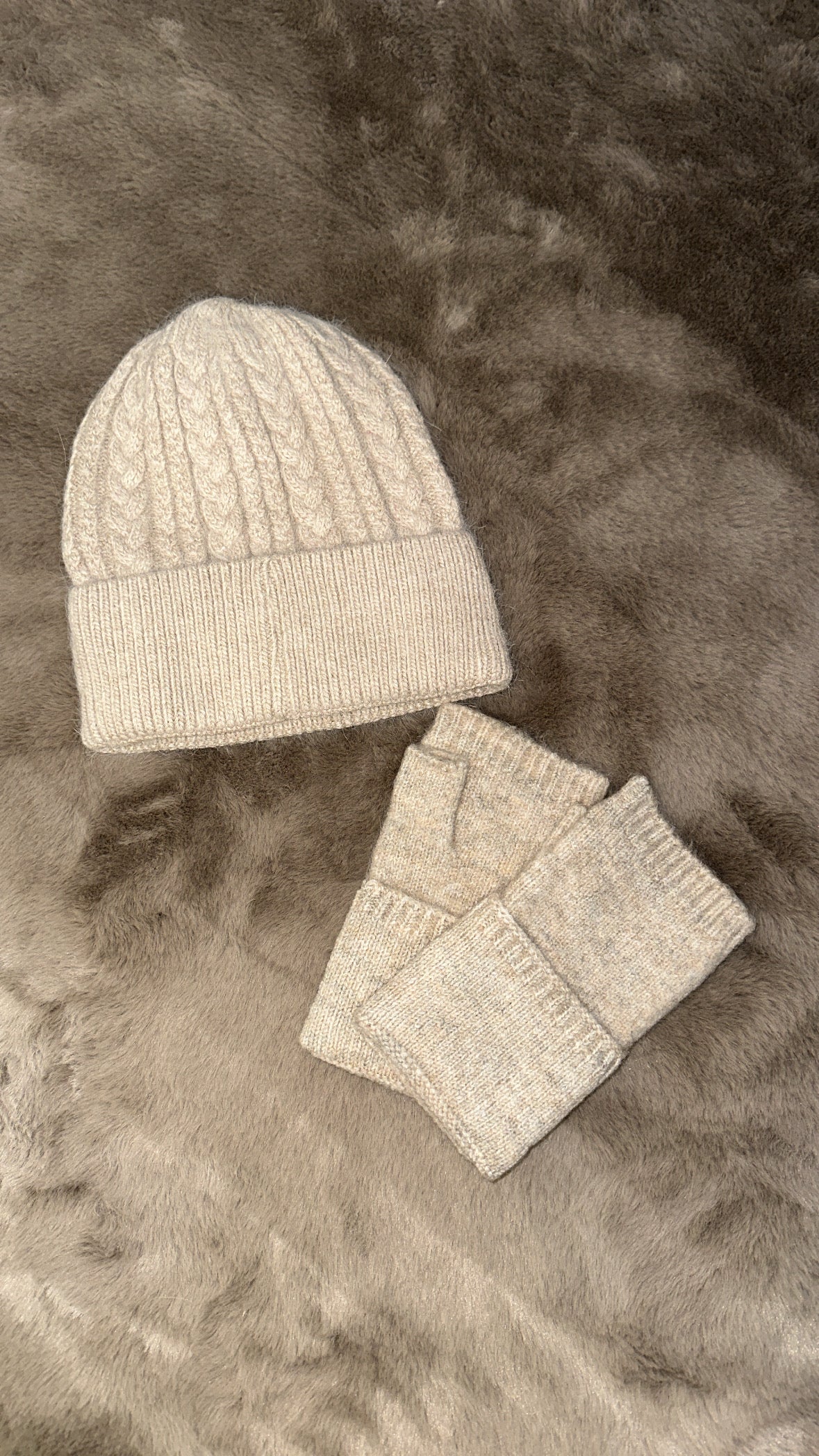 BONNET EN MAILLE