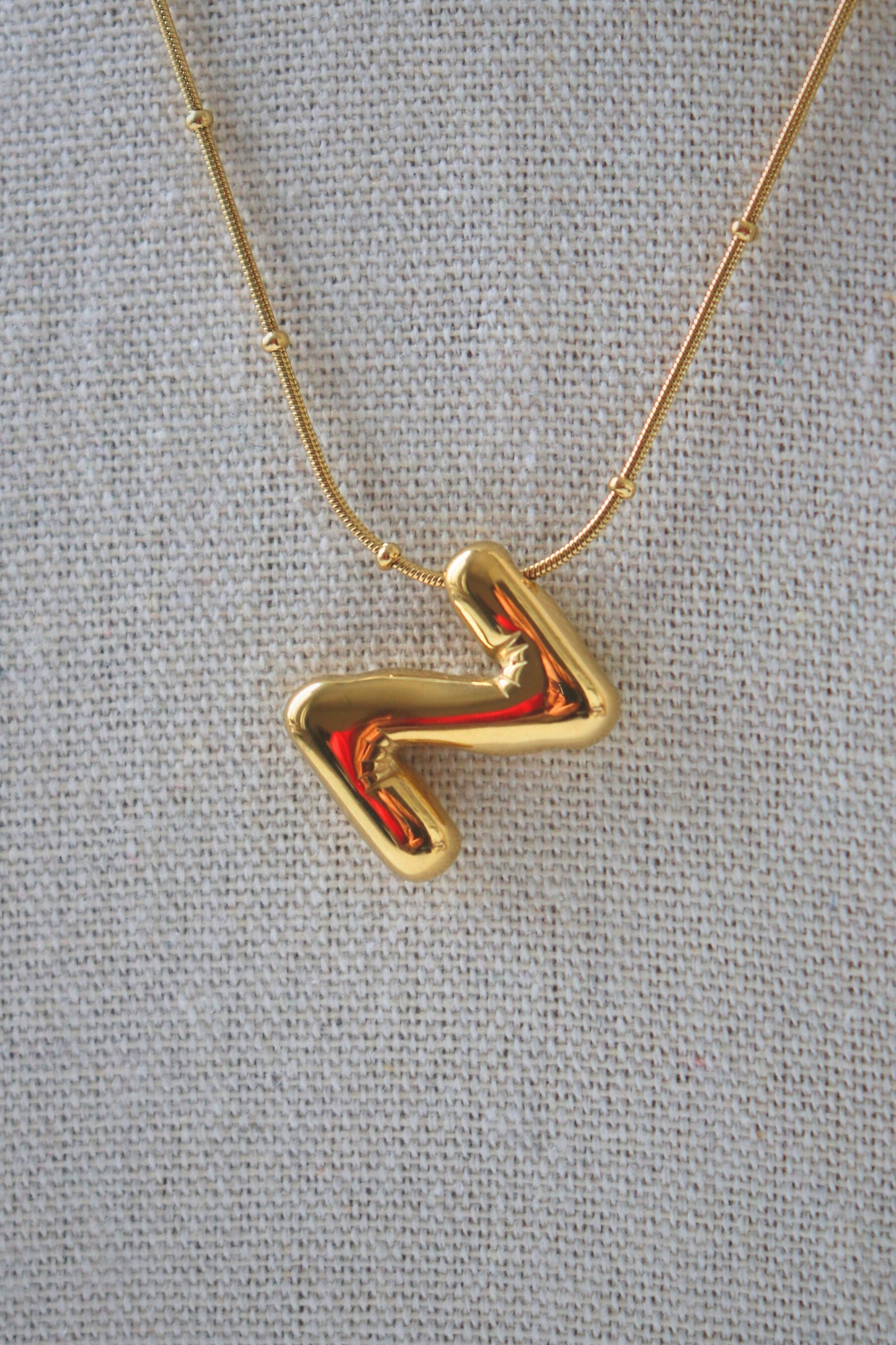 COLLIER ESSENTIEL