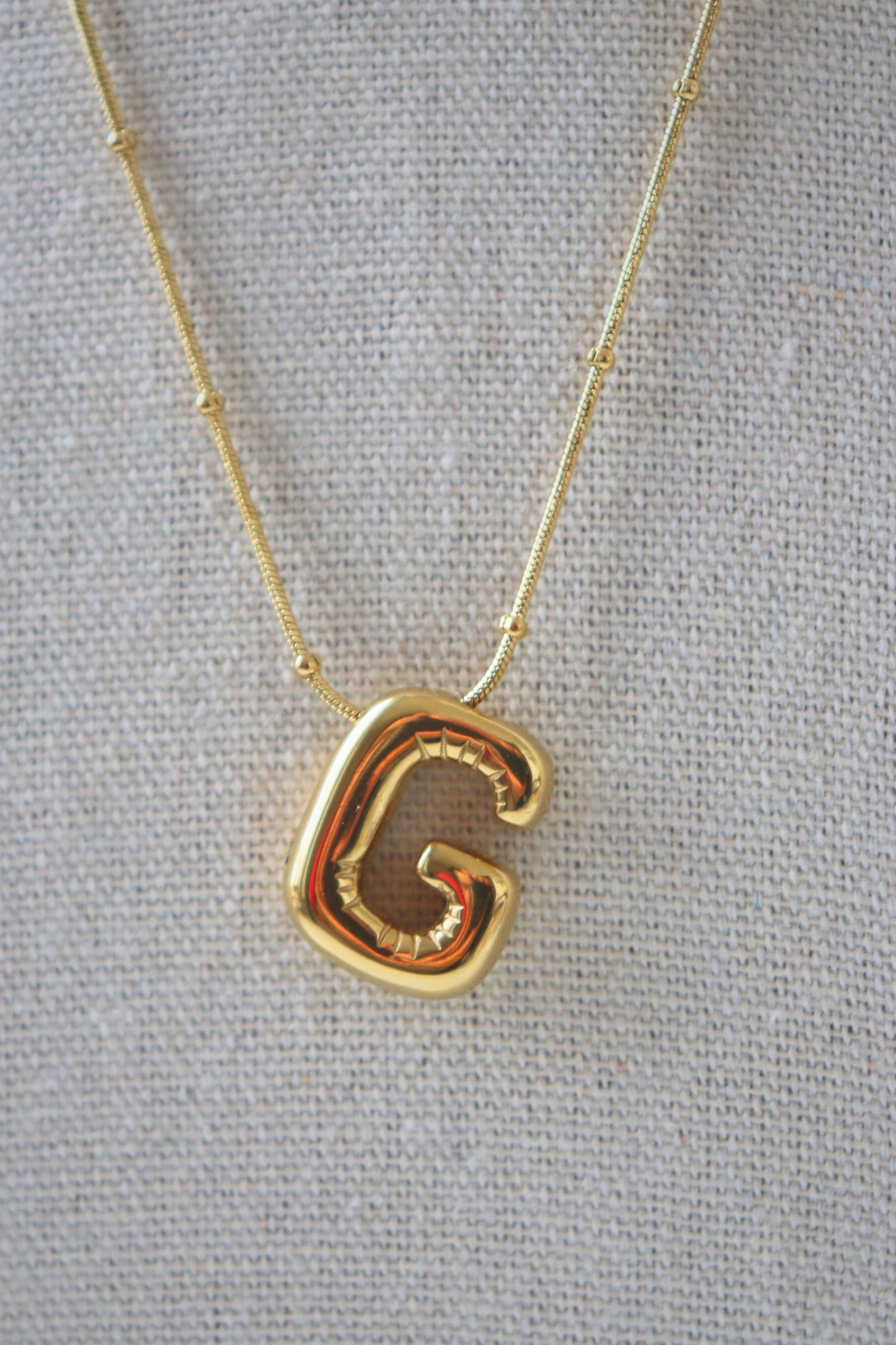 COLLIER ESSENTIEL