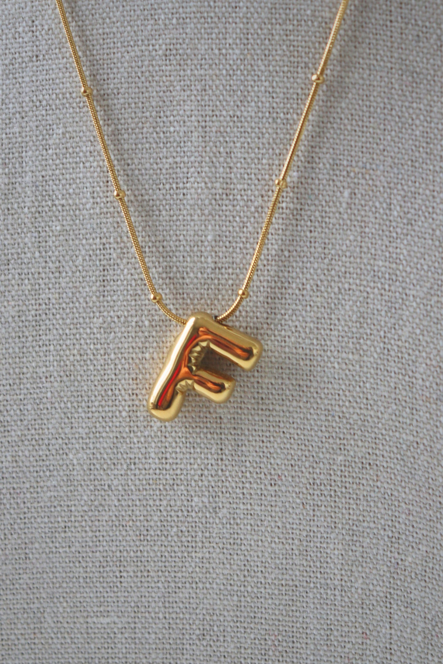 COLLIER ESSENTIEL
