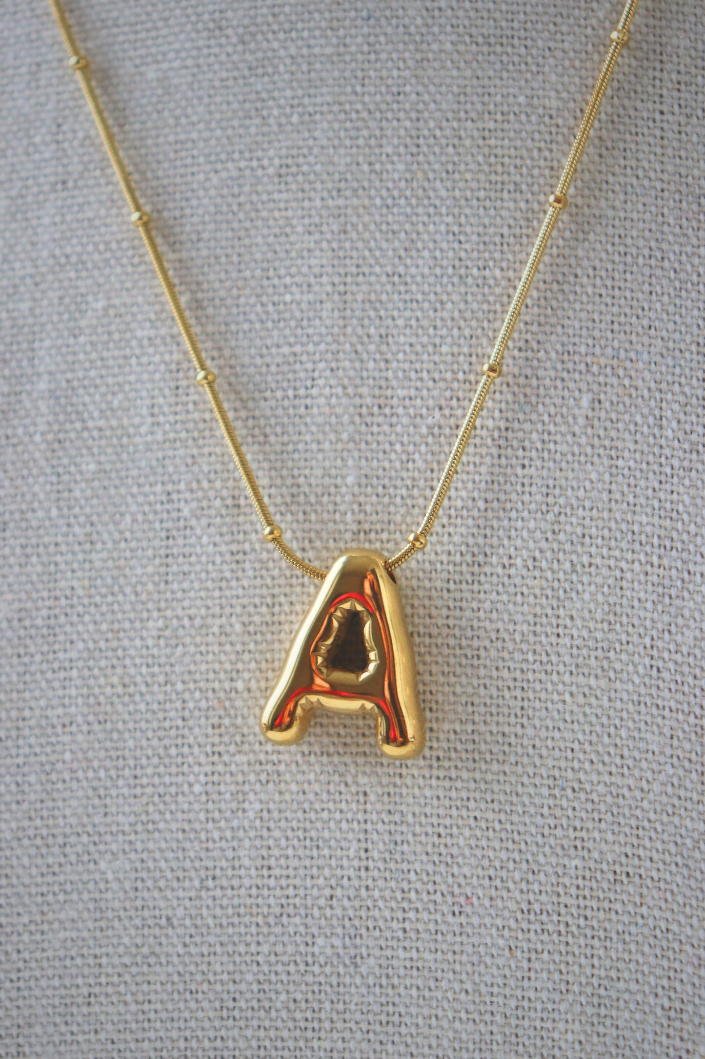 COLLIER ESSENTIEL