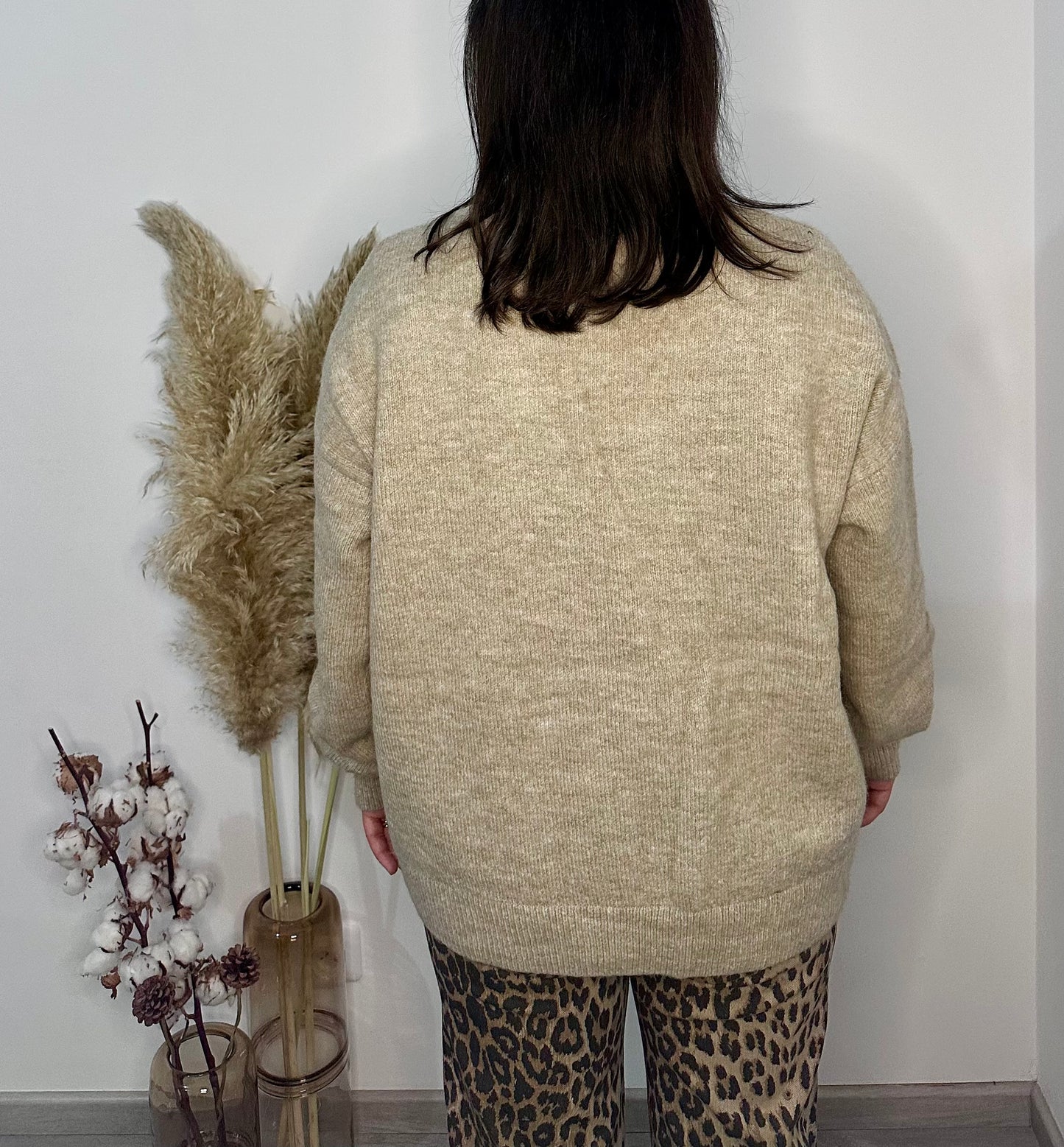 SLEEVELESS KNITTED VEST