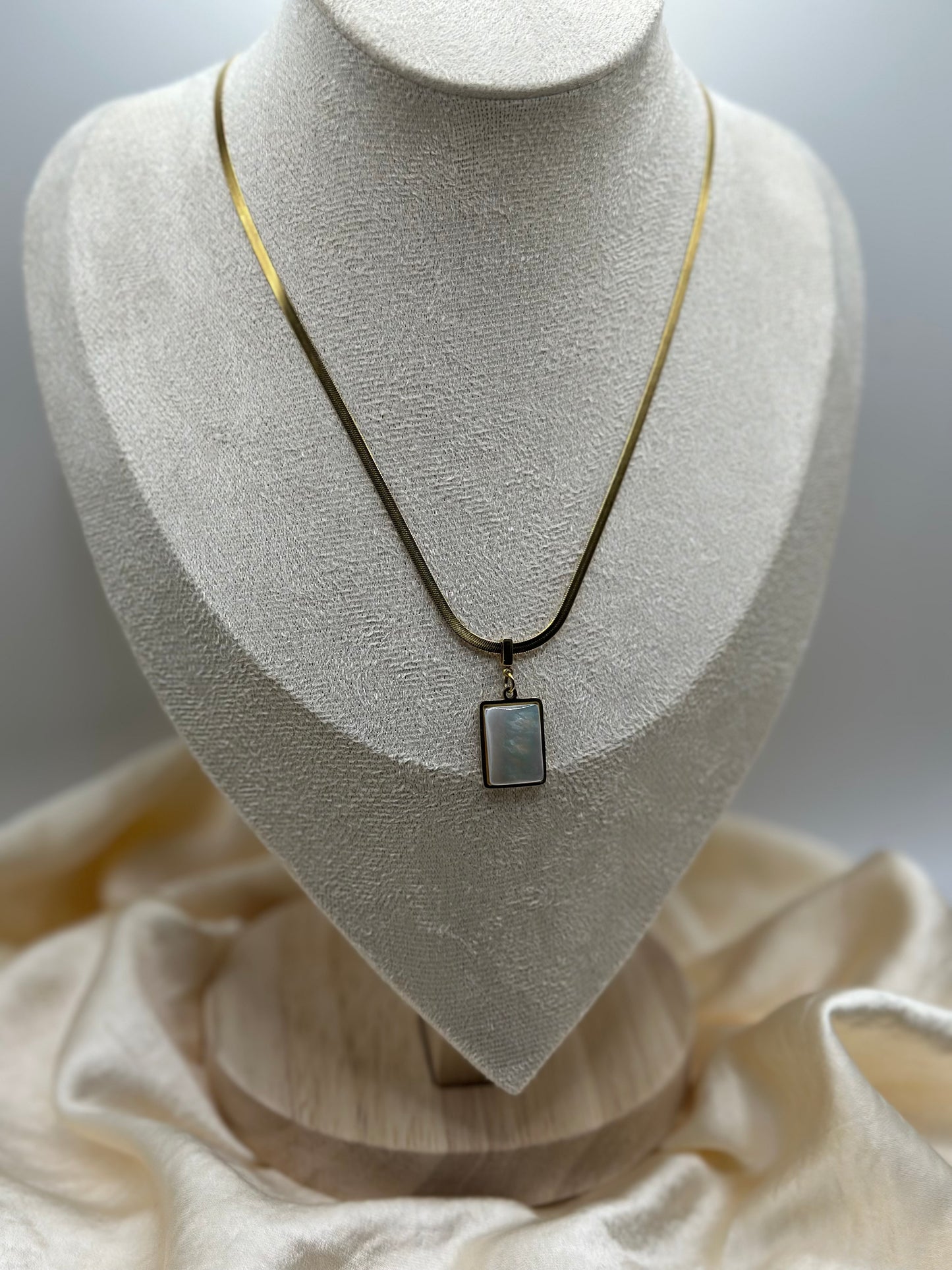CHARM NECKLACE