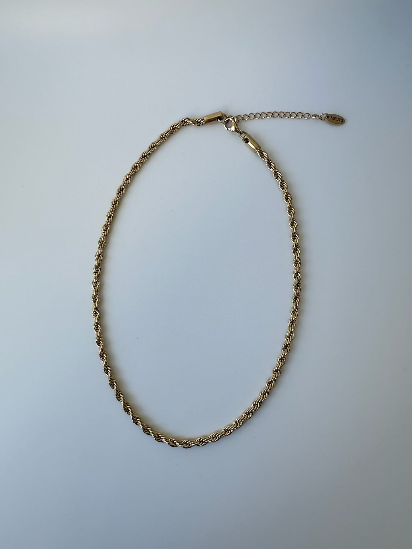 COLLIER MAÉ