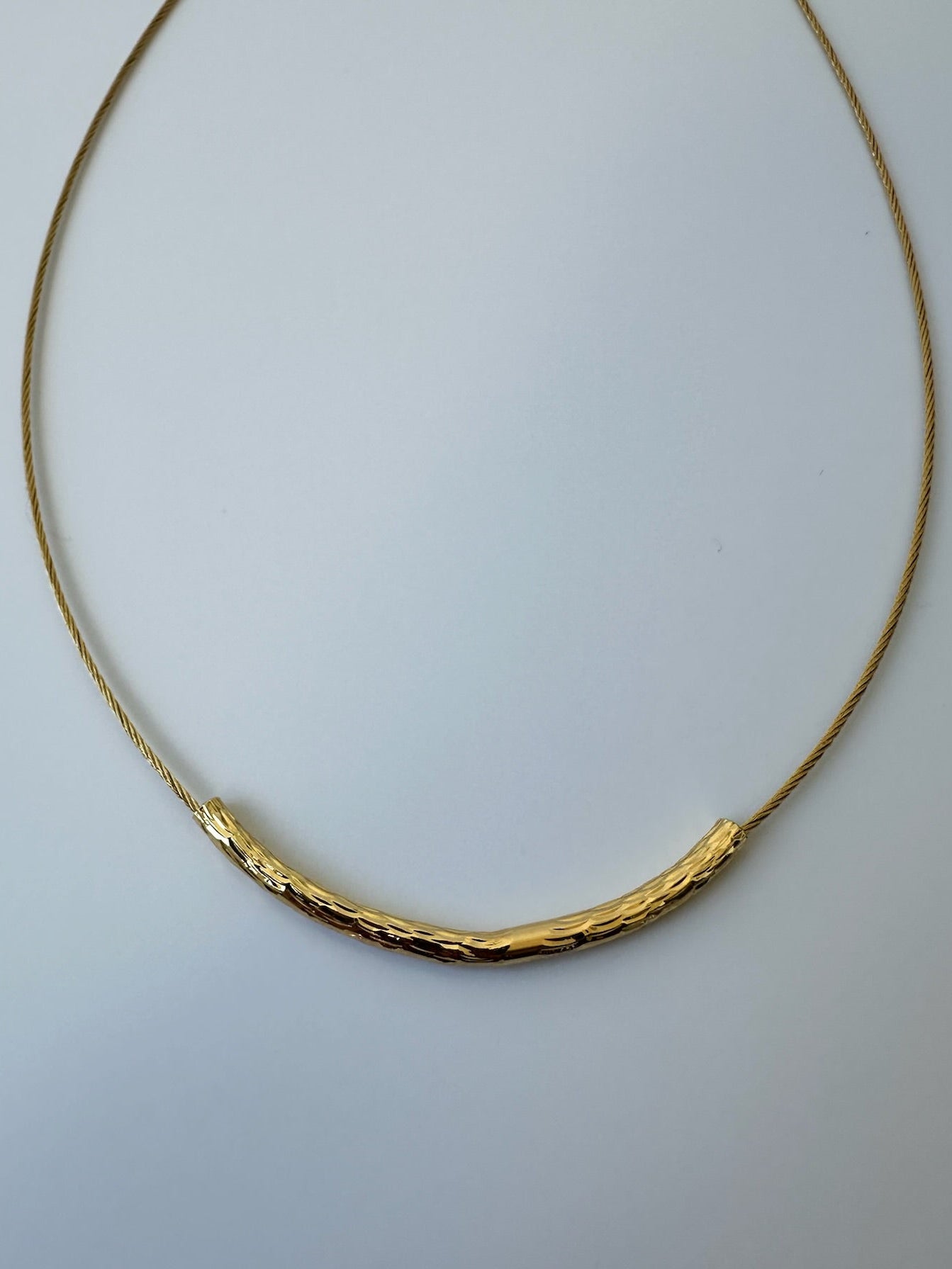 COLLIER THALIA