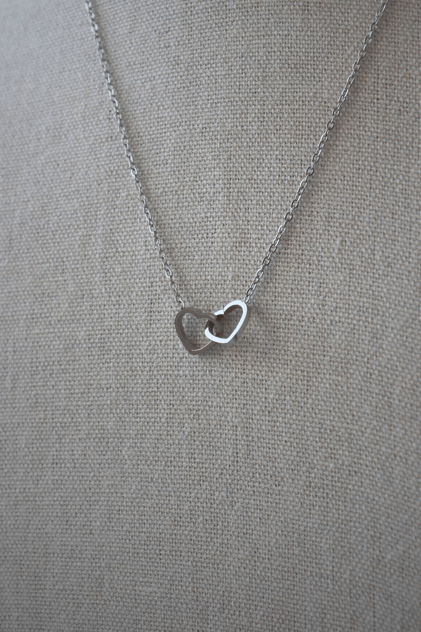 ELIA NECKLACE
