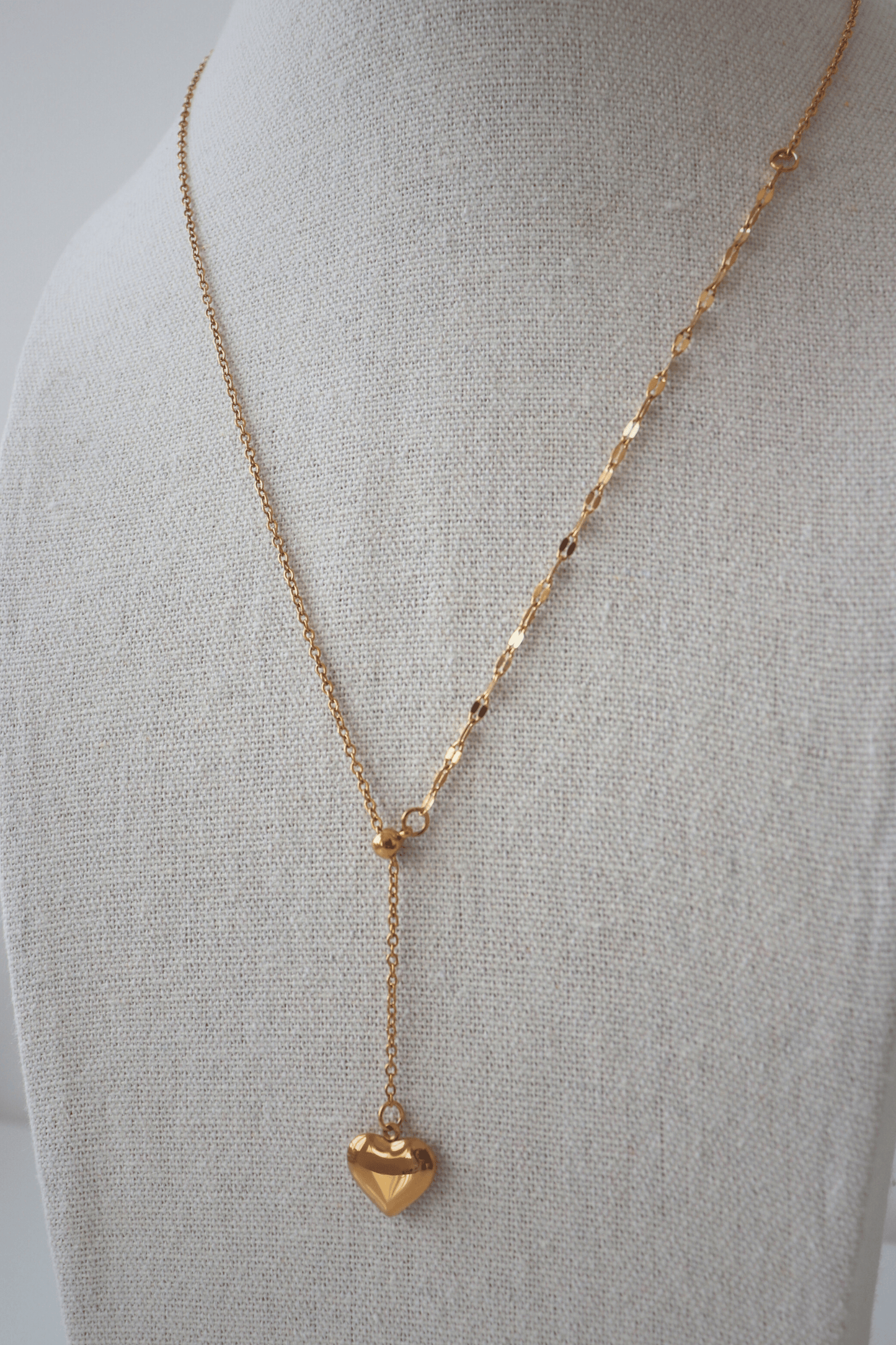 ALYA NECKLACE