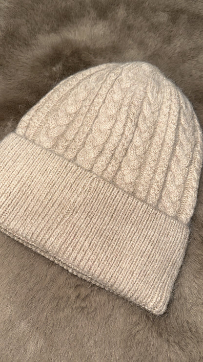 BONNET EN MAILLE