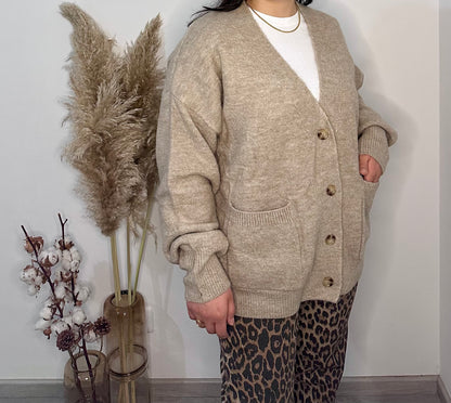 SLEEVELESS KNITTED VEST