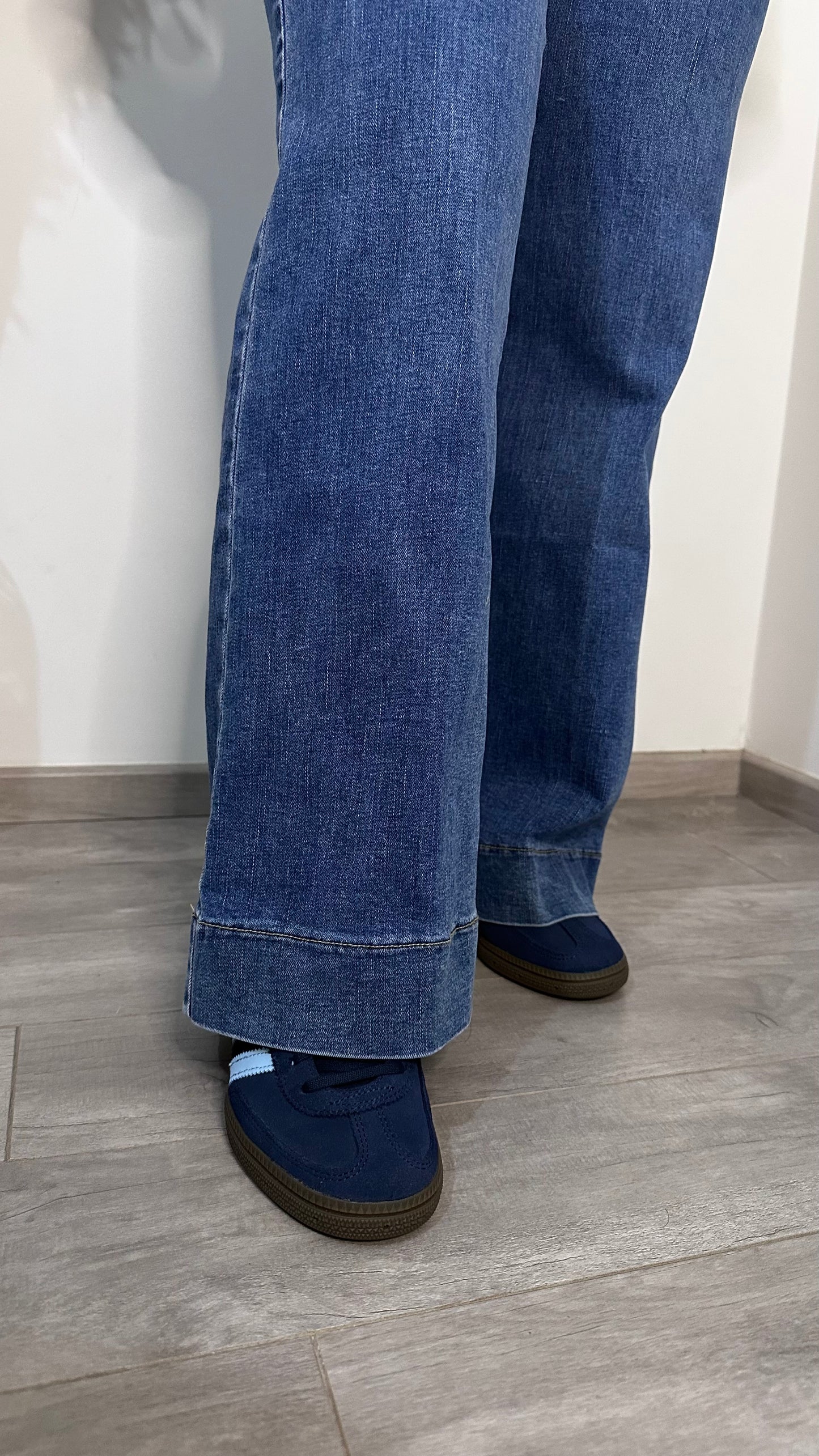 DENIM JEANS