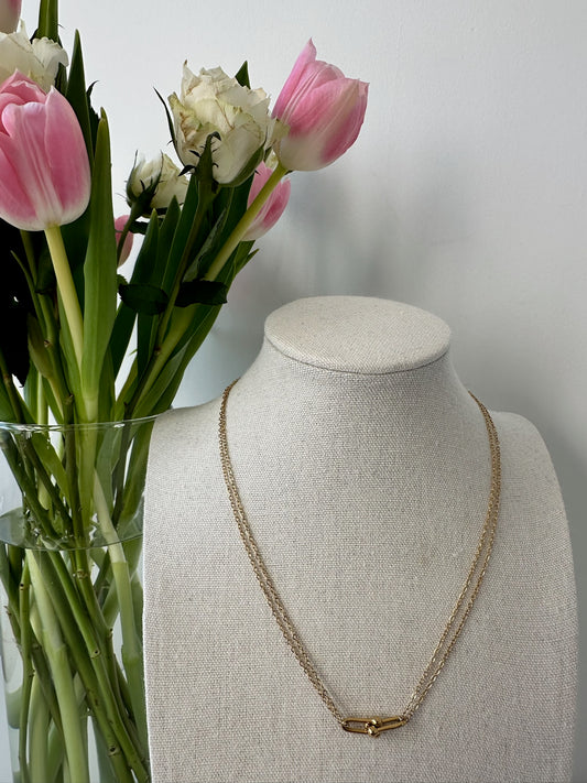 COLLIER LIVIA