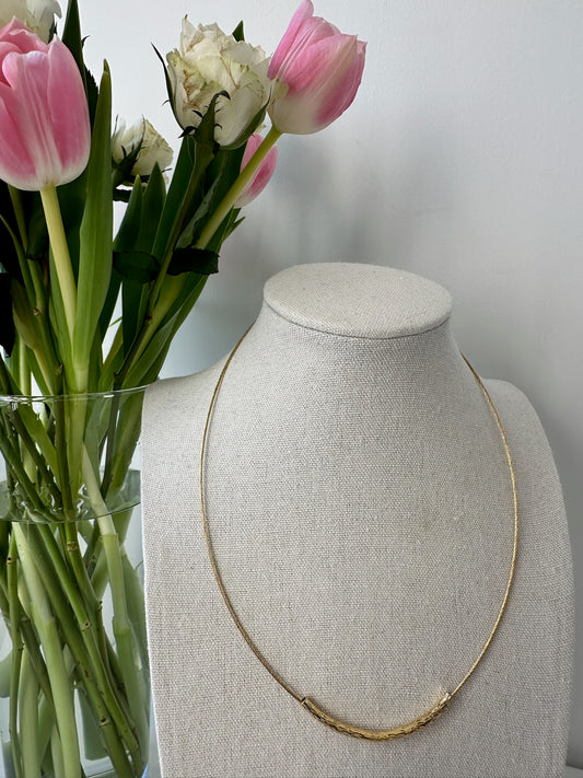 COLLIER THALIA