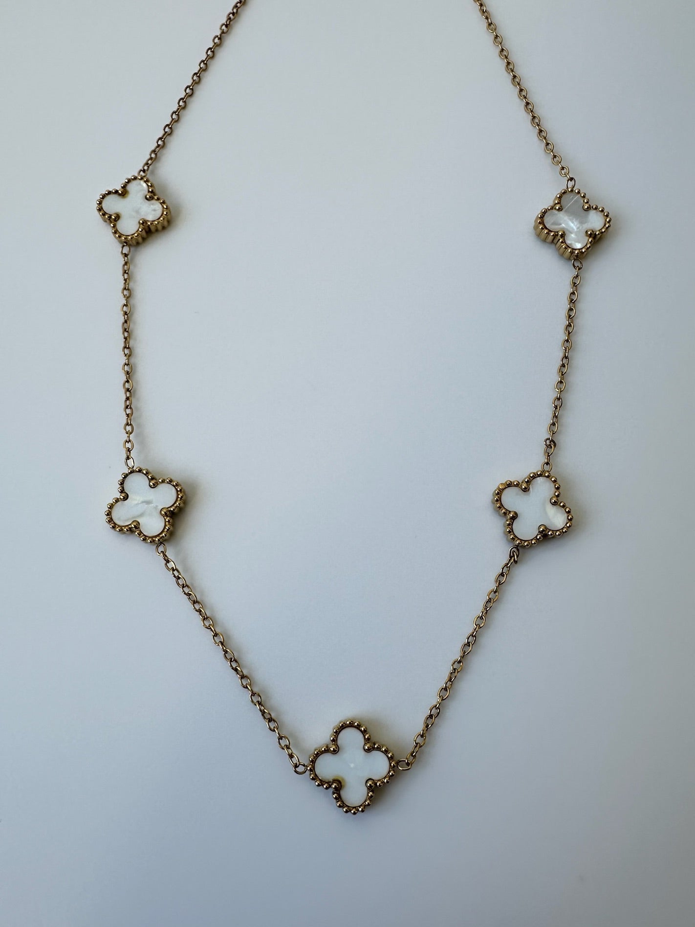 COLLIER ALBA