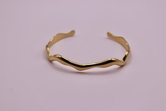 WAVE BANGLE BRACELET